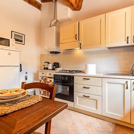 Casa Con Piscina E Palestra Vicino A San Gimignano アパート